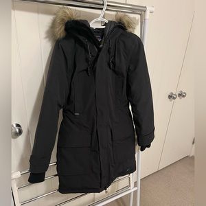 TNA Parka Black Size Medium